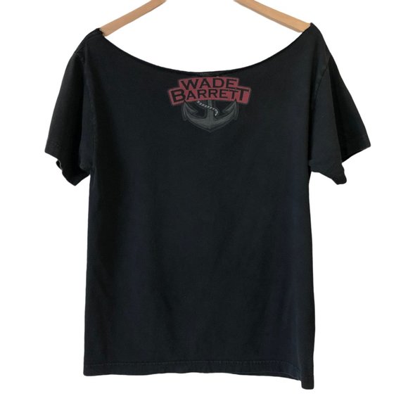 WWE Wade Barrett anchor rose tee cut neckline M - Picture 2 of 4